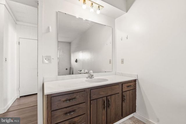 1373 MAIN ST, Port Trevorton, PA 17864