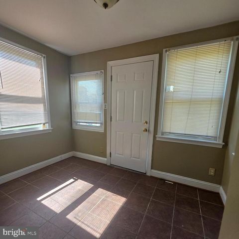 5305 CENTRAL AVE SE, Washington, DC 20019