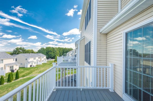 1204 Hazelwood Way 1204, Clinton, MA 01510