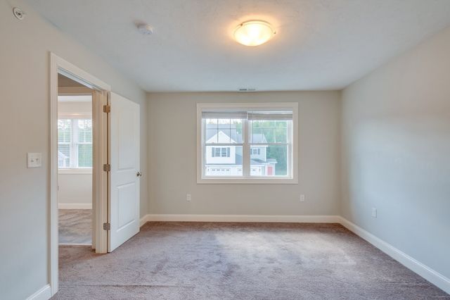 1204 Hazelwood Way 1204, Clinton, MA 01510