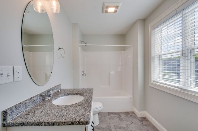 1204 Hazelwood Way 1204, Clinton, MA 01510