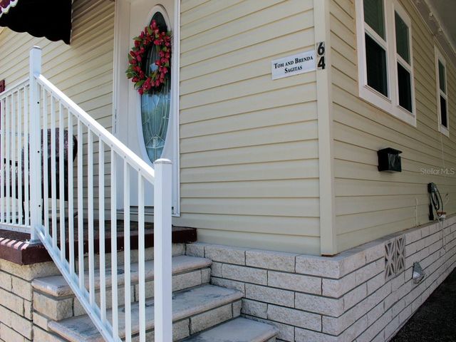 64 THATCH PALM STREET W, Largo, FL 33770