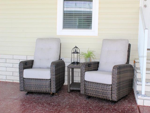 64 THATCH PALM STREET W, Largo, FL 33770