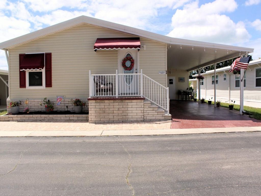 64 THATCH PALM STREET W, Largo, FL 33770