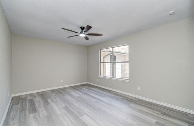 9734 Oakmont Drive, La Porte, TX 77571