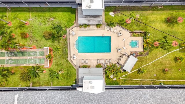 4050 4TH STREET N 304, St Petersburg, FL 33703