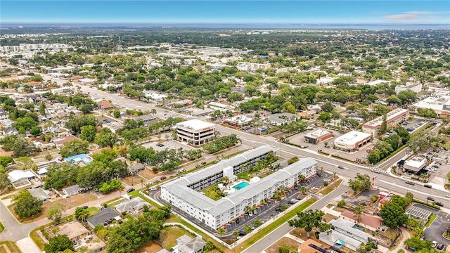 4050 4TH STREET N 304, St Petersburg, FL 33703
