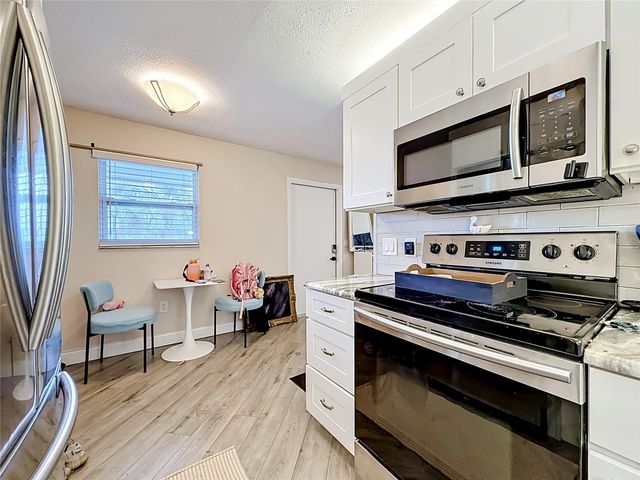 4050 4TH STREET N 304, St Petersburg, FL 33703
