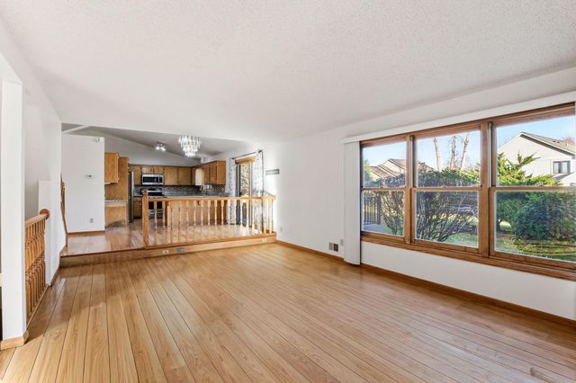 8932 Prestwick Circle N, Brooklyn Park, MN 55443