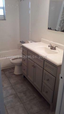 5406 NW 24th St 136, Lauderhill, FL 33313