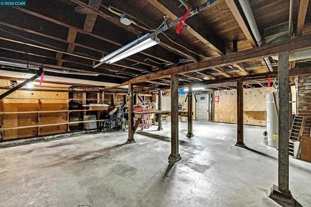 610 Quinan St, Pinole, CA 94564