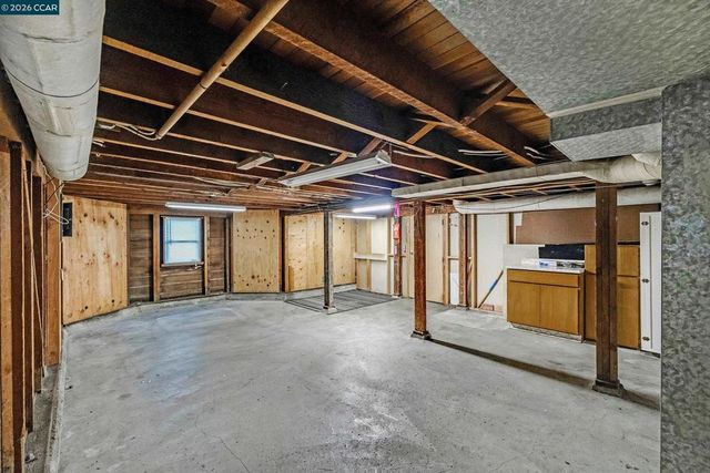 610 Quinan St, Pinole, CA 94564