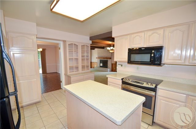 2730 Gregory S, Billings, MT 59102