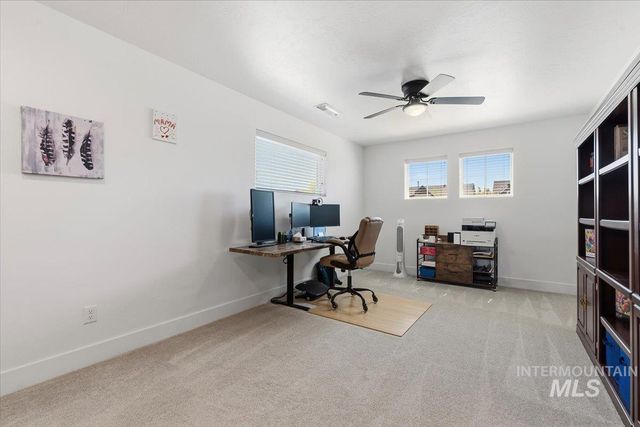 10128 Irongate Dr, Nampa, ID 83687