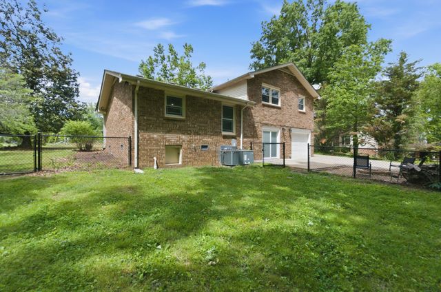7310 Cumberland Dr, Fairview, TN 37062