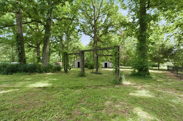 7310 Cumberland Dr, Fairview, TN 37062