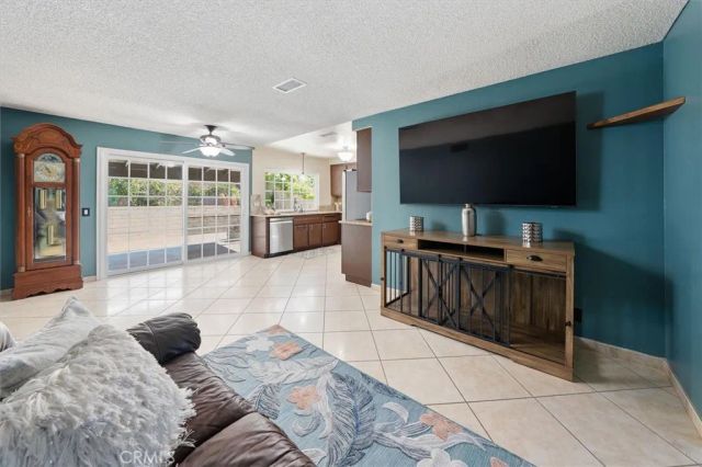 21617 Turmeric Court, Saugus, CA 91350