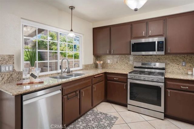 21617 Turmeric Court, Saugus, CA 91350