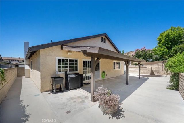 21617 Turmeric Court, Saugus, CA 91350
