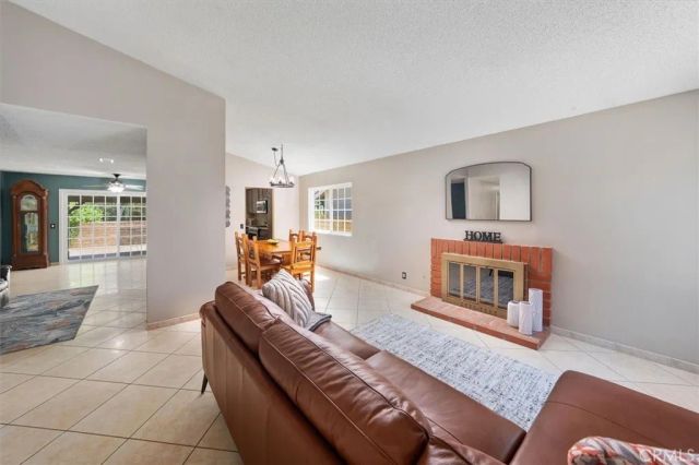 21617 Turmeric Court, Saugus, CA 91350
