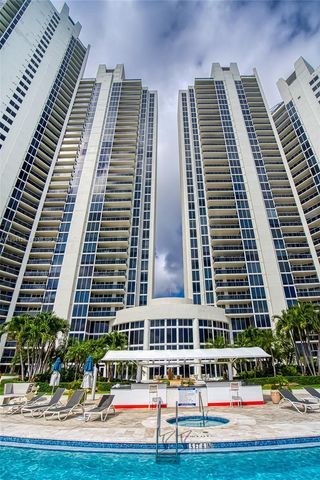 19111 Collins Ave 3307, Sunny Isles Beach, FL 33160
