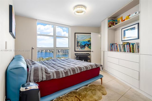 19111 Collins Ave 3307, Sunny Isles Beach, FL 33160