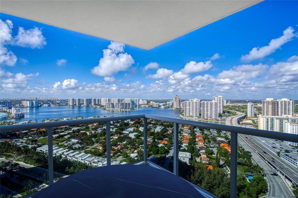 19111 Collins Ave 3307, Sunny Isles Beach, FL 33160