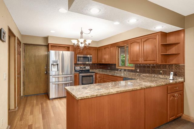 19029 Hanus Circle, Minnetonka, MN 55345