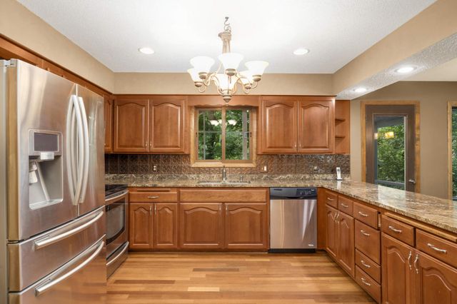 19029 Hanus Circle, Minnetonka, MN 55345