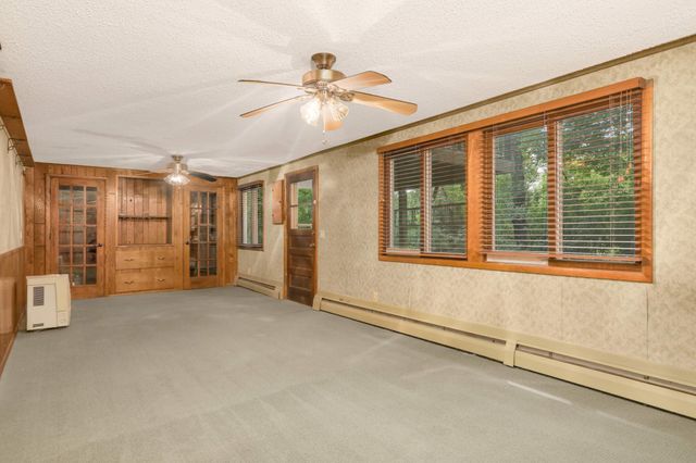 19029 Hanus Circle, Minnetonka, MN 55345