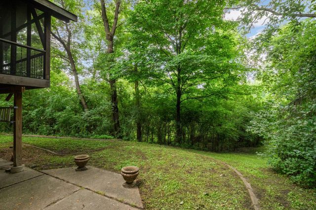 19029 Hanus Circle, Minnetonka, MN 55345