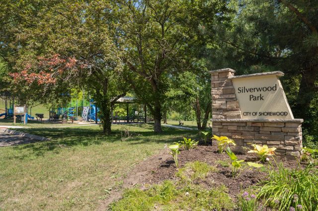 19029 Hanus Circle, Minnetonka, MN 55345