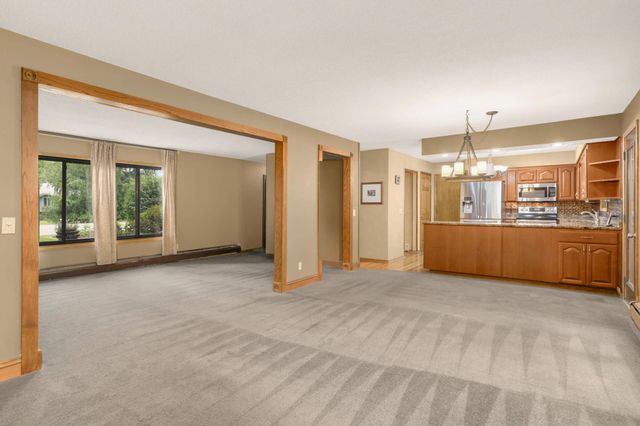 19029 Hanus Circle, Minnetonka, MN 55345