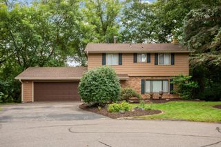 19029 Hanus Circle, Minnetonka, MN 55345