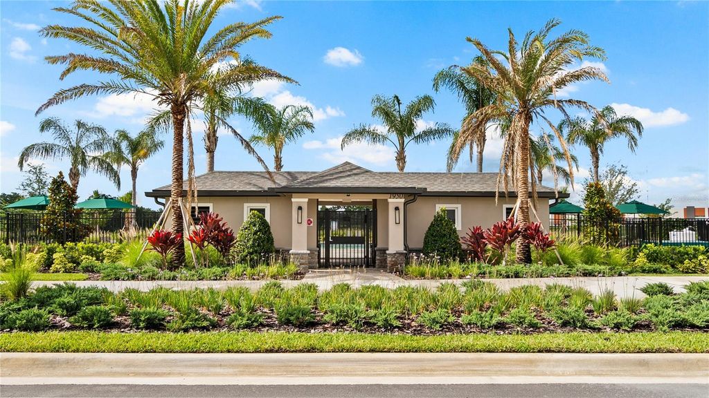 Image 22 of property listing at 2539 RIDER RAIN LANE, Apopka, FL 32703