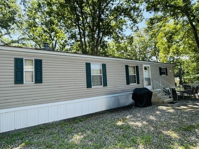 35 Roberts Road, Toms River Township, NJ 08755