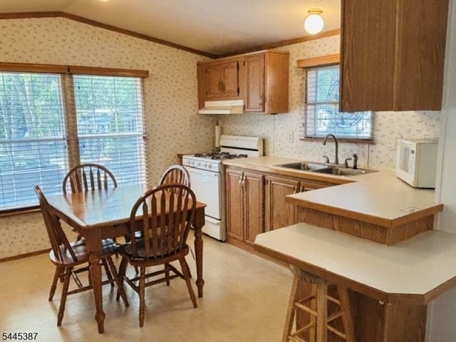 35 Roberts Road, Toms River Township, NJ 08755