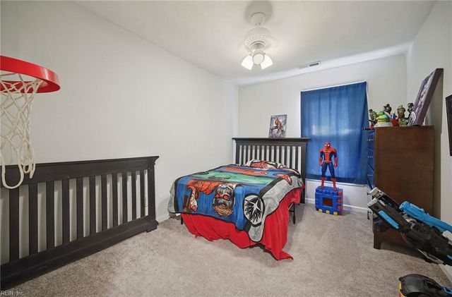 4703 Ashbury LN, Virginia Beach, VA 23462