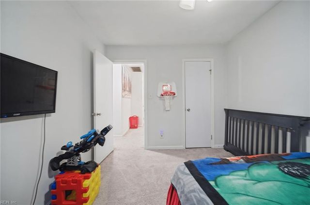 4703 Ashbury LN, Virginia Beach, VA 23462