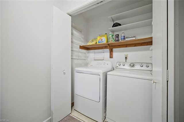 4703 Ashbury LN, Virginia Beach, VA 23462
