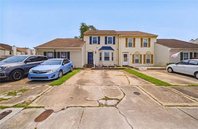 4703 Ashbury LN, Virginia Beach, VA 23462