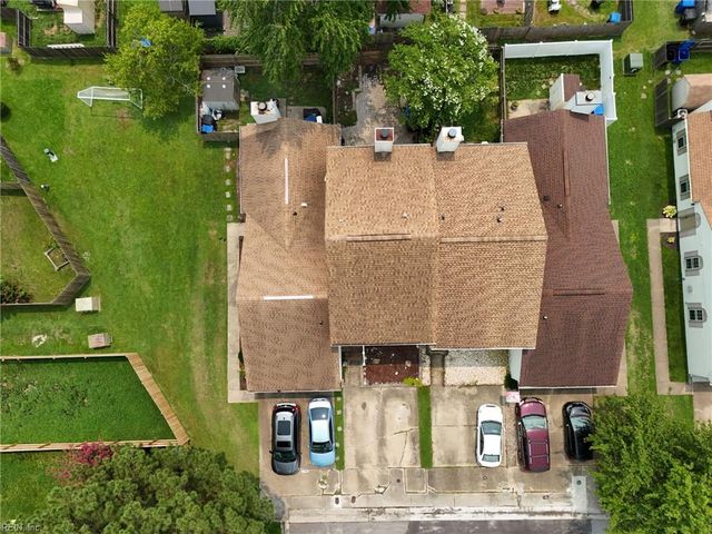 4703 Ashbury LN, Virginia Beach, VA 23462