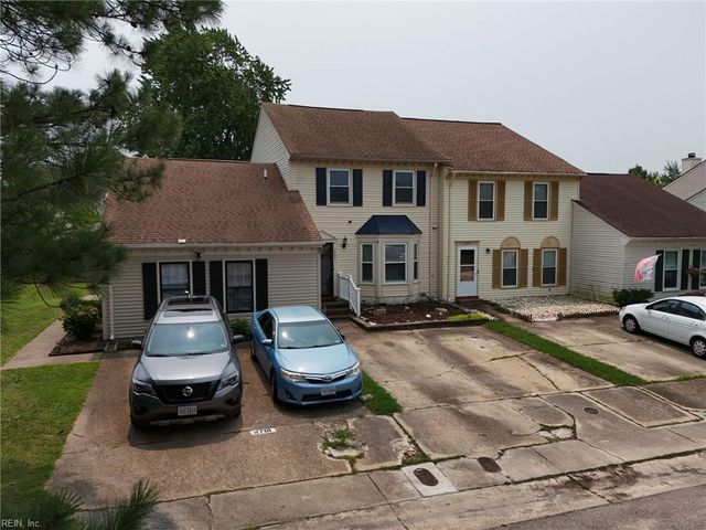4703 Ashbury LN, Virginia Beach, VA 23462