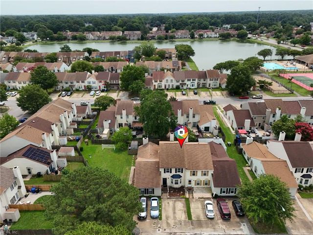 4703 Ashbury LN, Virginia Beach, VA 23462
