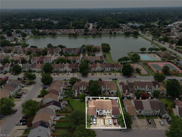 4703 Ashbury LN, Virginia Beach, VA 23462
