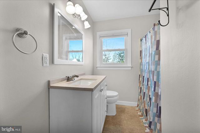 535 N LOCUST ST, Elizabethtown, PA 17022