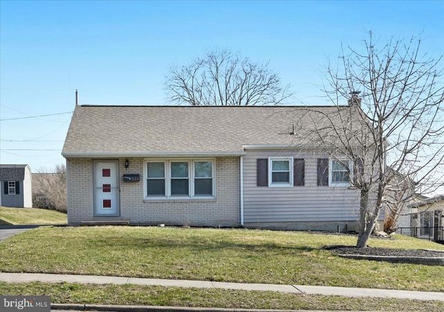 535 N LOCUST ST, Elizabethtown, PA 17022