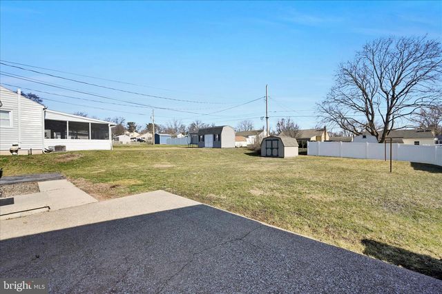 535 N LOCUST ST, Elizabethtown, PA 17022