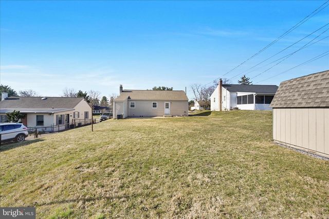 535 N LOCUST ST, Elizabethtown, PA 17022