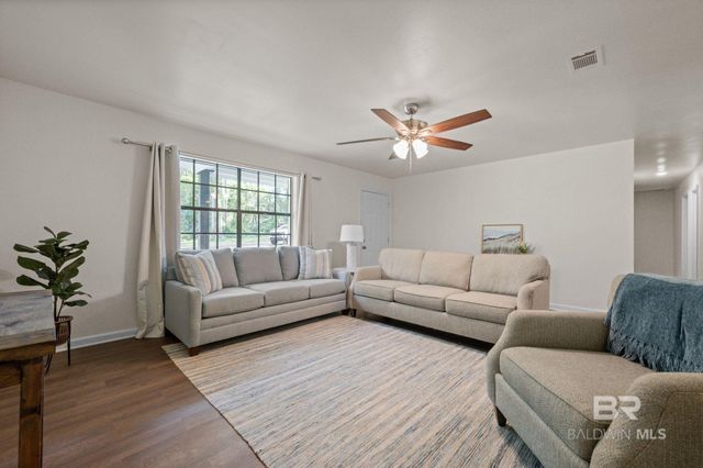 169 Buena Vista Drive, Daphne, AL 36526